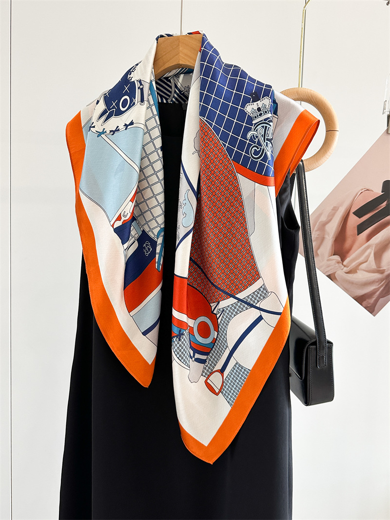 Soft Silk Scarf Women Square B - Travel Accessories Bag For Women 评论和价格