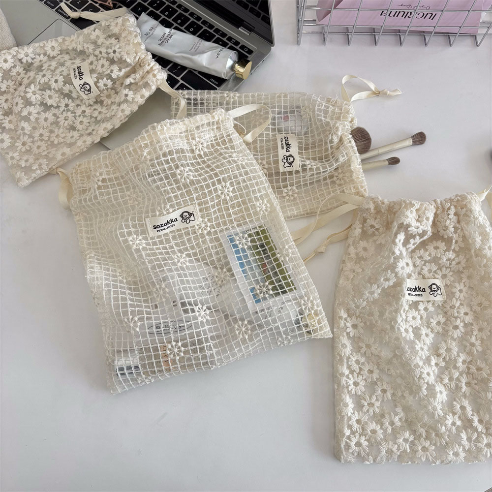 Lace Embroidered Daisy Mesh Dr - Travel Accessories And Bags 评论和价格