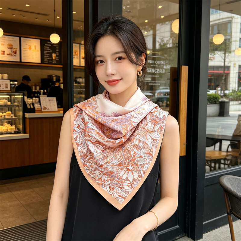 Soft Silk Scarf Women Square B - Travel Accessories Bag For Women 评论和价格