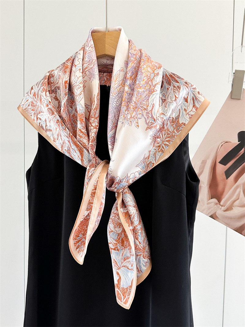 Soft Silk Scarf Women Square B - Travel Accessories Bag For Women 评论和价格