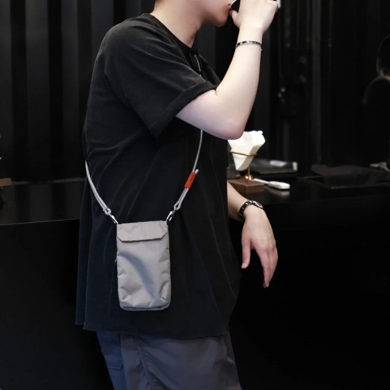 Men Slim Fit Crossbody Phone B - Travel Accessories And Bags 评论和价格