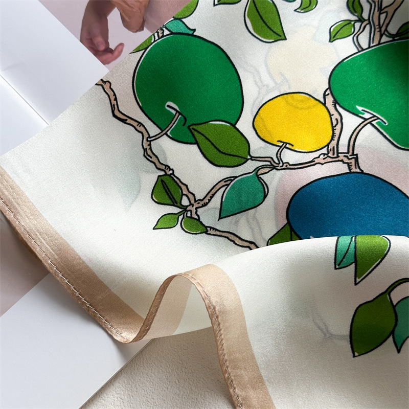 Horse Silk Scarf Women Spring  - Travel Accessories Bag For Women 评论和价格